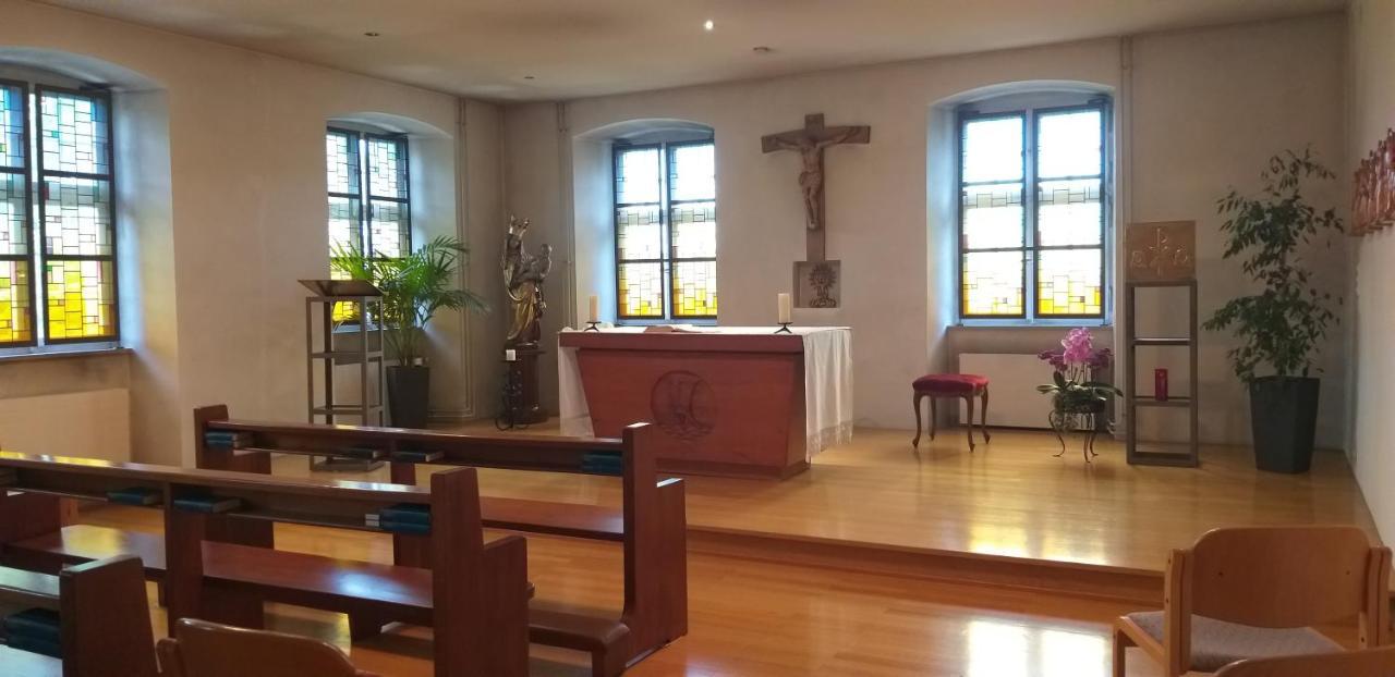 Klosterhotel Kreuz Mariastein Bagian luar foto