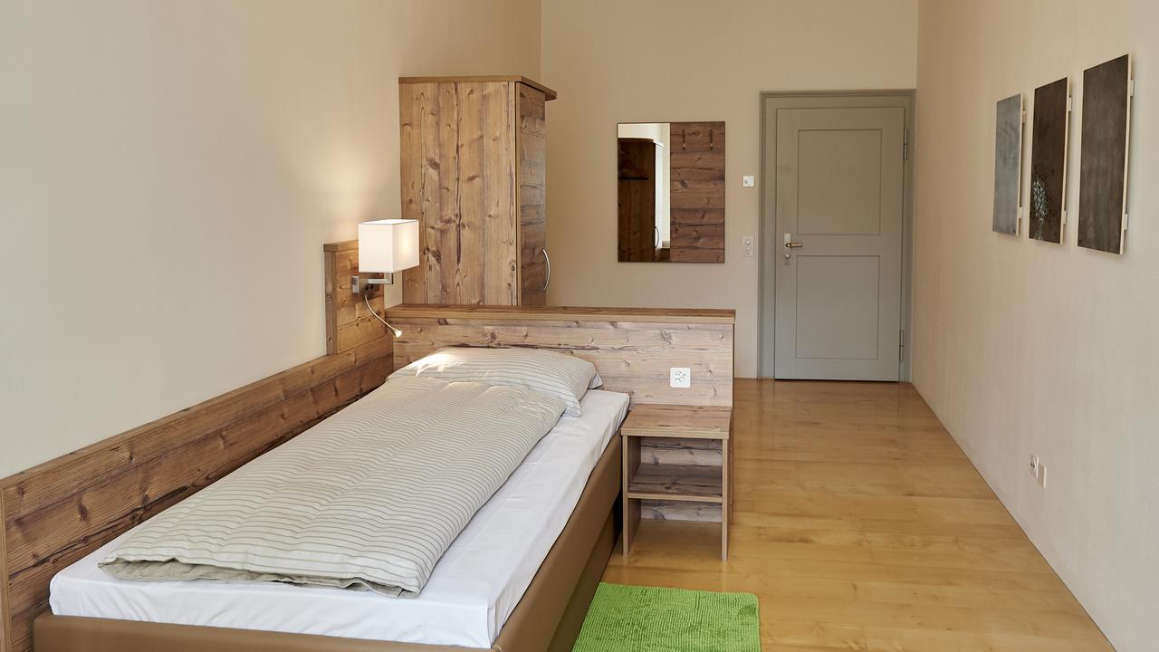 Klosterhotel Kreuz Mariastein Bagian luar foto