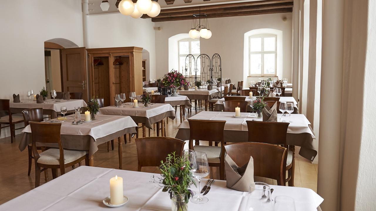 Klosterhotel Kreuz Mariastein Bagian luar foto