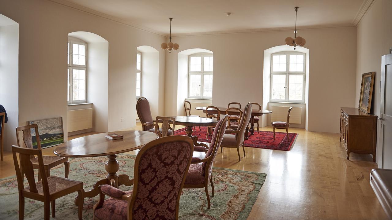 Klosterhotel Kreuz Mariastein Bagian luar foto