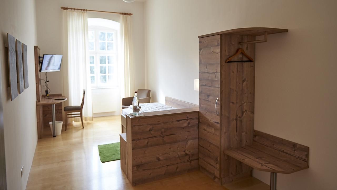 Klosterhotel Kreuz Mariastein Bagian luar foto
